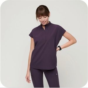 BNWT Figs Women Scrubs Set